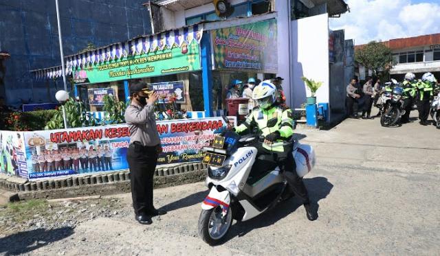 Kapolda Cek Pos Pengamanan Gunakan Sepeda Motor