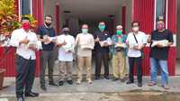 Legislator dari PDIP Kubu Raya Salurkan Paket Sembako ke Kuala Mandor B