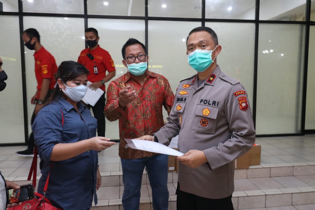 Polda Kalbar Terima Bantuan 3 Unit Non Invasive Ventilator