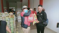 DPD PDI Perjuangan Kalbar Serahkan Paket Sembako kepada Wartawan