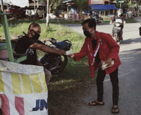 GMNI Ketapang bagikan masker