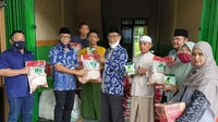 DPR RI Syarif Abdullah Serahkan Bantuan Guru Ngaji Melalui PCNU Kubu Raya