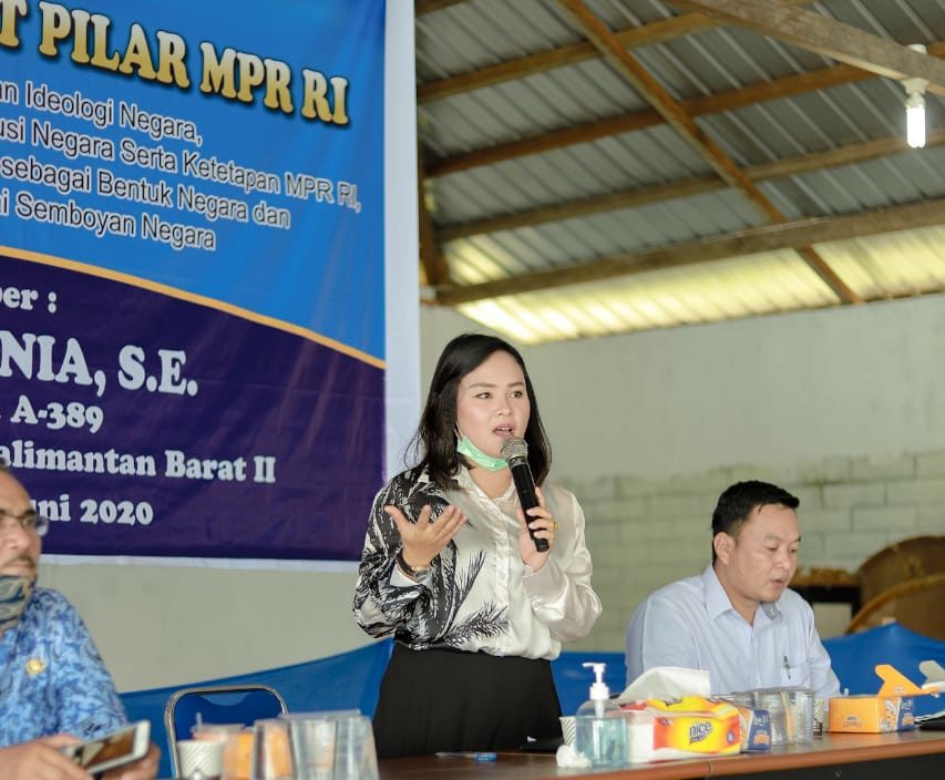 Anggota DPR/MPR RI dari Fraksi Partai Nasdem Daerah Pemilihan Kalimantan Barat II,Yessy Melania