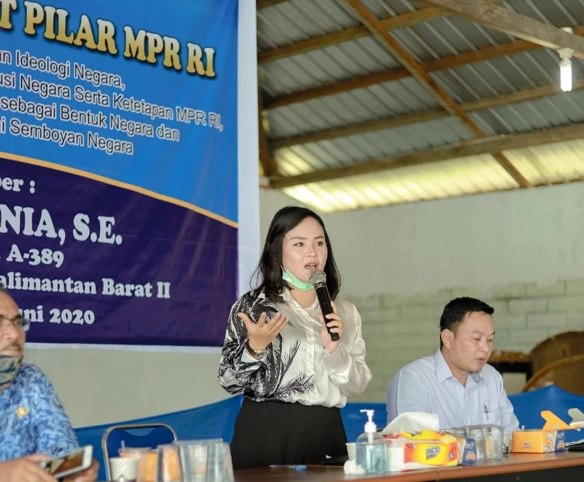 Anggota DPR/MPR RI  dari Fraksi Partai Nasdem Daerah Pemilihan Kalimantan Barat II,Yessy Melania bekerjasama dengan Pokja Bhineka Universitas Terbuka (UT)  menggelar Sosialisasi Empat Pilar MPR RI di Universitas Terbuka Kabupaten Melawi, Rabu (17/6/2020) pagi/ISTIMEWA