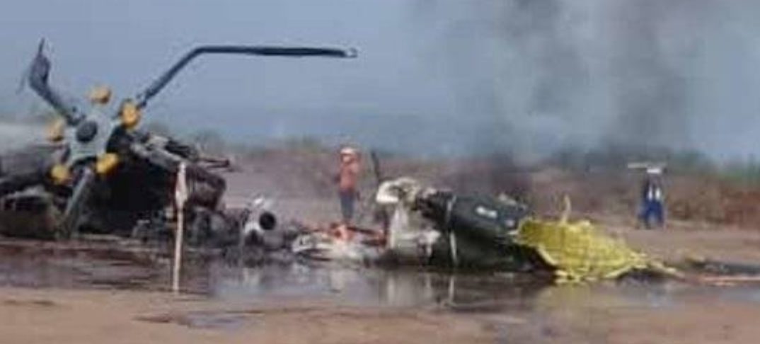 Helikopter Jatuh dan Terbakar