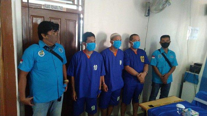 3 tersangka Penyelundupan 1 kg sabu dari Kalbar ke Kalteng yang di amankan BNNP Kalbar, Selasa (2/6/2020)