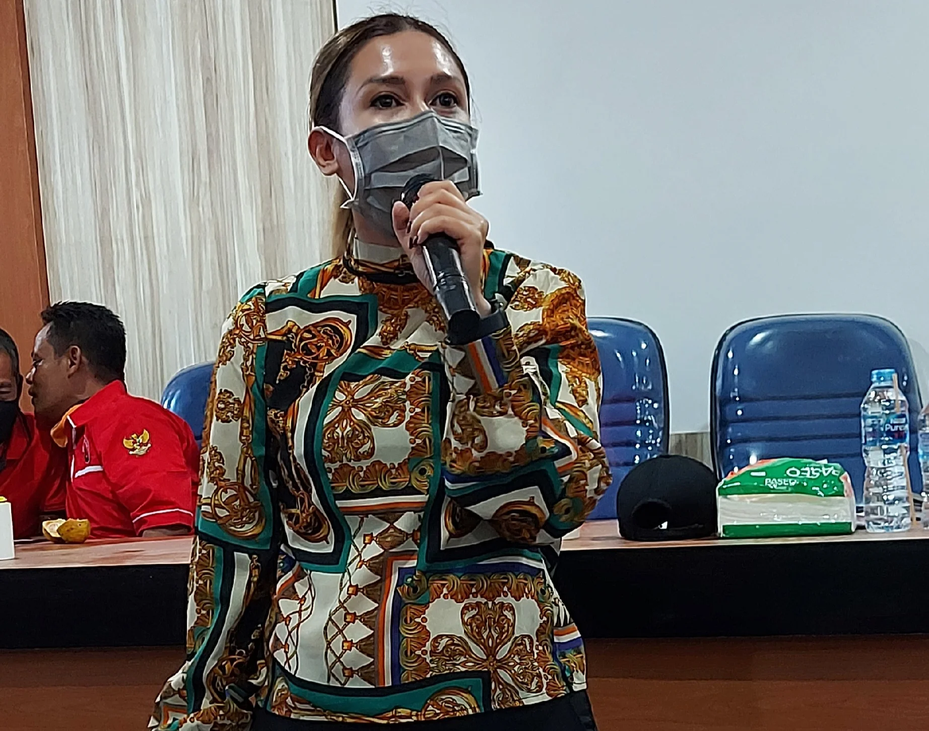 Reses di Sambas, Maria Lestari Serahkan bantuan Ratusan Ribu Bibit Lada ke Gapoktan/ISTIMEWA