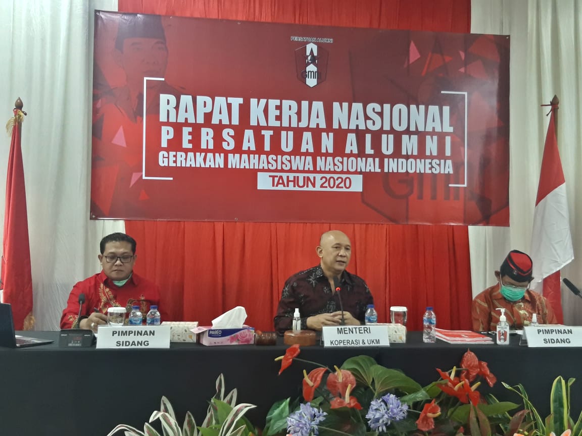 Menteri Koperasi dan UKM Beberkan Program Di Acara Penutupan RAKERNAS Persatuan Alumni GMNI