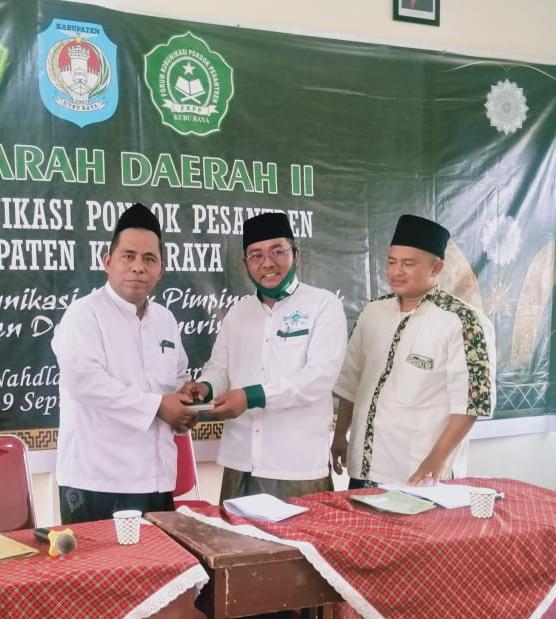 Ustad Mustahar Nahkoda Baru FKPP Kubu Raya/ISTIMEWA