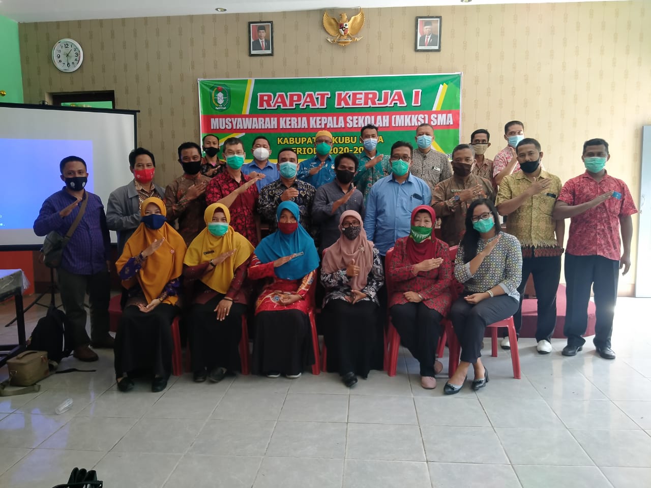 Rapat kerja MKKS Kubu Raya pertama dilaksanakan di SMA Taman Mulia Kubu Raya Jalan ayani 2 Kecamatan Sungai Raya, Kamis 18 november 2020.