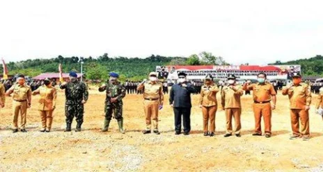 Pemerintah Kabupaten Kubu Raya menghibahkan sebuah gedung Ruang Kelas dan Mess untuk penunjang siswa atau pelatihan di Sekolah Polisi Negara, Singkawang