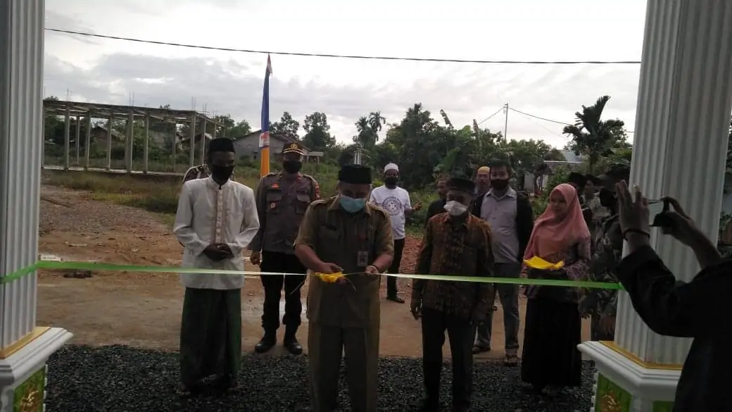 Aula Gedung Keserasian Sosial Desa Galang diresmikan 