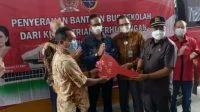 Bantuan Bus ke institut Santi Buana, PJ Bupati Bengkayang Ucapkan Terima kasih ke Lasarus