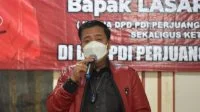 DPD PDI Perjuangan Kalbar Bagikan Bantuan ke Warga Tionghoa