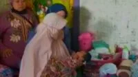 seorang janda muda bernama Siti Jainah (25) membuat geger warga Kampung Gabungan, Desa Sukapura, Kecamatan Cidaun, Kabupaten Cianjur, Jawa Barat.