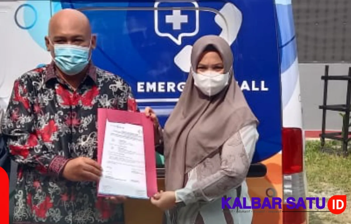 Yayasan Borneo Karya Makmur Lestari menerima 1 unit bantuan ambulance dari PT Pupuk Kaltim. Bantuan ambulan itu diserahkan langsung oleh pihak PT Pupuk Kaltim, melalui Maisarah kepada Ketua Yayasan Borneo Karya Makmur Lestari, Benediktus Bima, SE di Jl Syuhada Nomor 8 Kota Pontianak, Sabtu 20 Februari 2021.