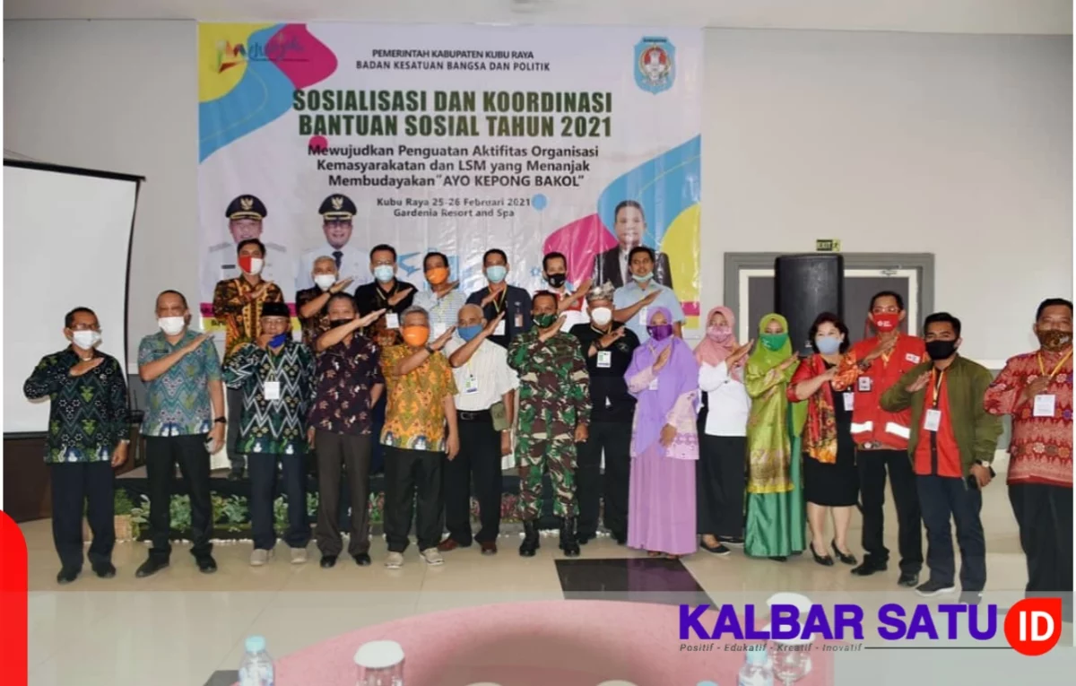 Kesbangpol Kubu Raya Sosialisasi dan Koordinasi Bantuan Sosial 2021