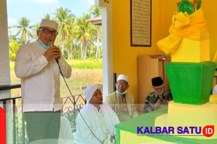 Wakil Bupati Kubu Raya Sujiwo berencana menjadikan makam-makam bersejarah sebagai tempat wisata religi. Rencana itu disampaikan Sujiwo saat berkunjung ke makam Habib Muhammad bin Abdullah Almuthahar, salah satu makam bersejarah di Kabupaten Kubu Raya. saat menghadiri Haul ke-109 Habib Muhammad bin Abdullah Almuthahar di Kompleks Pemakaman Habib Muhammad Almuthahar di Desa Jeruju Besar, Kecamatan Sungai Kakap, Sabtu (27/2/2021).