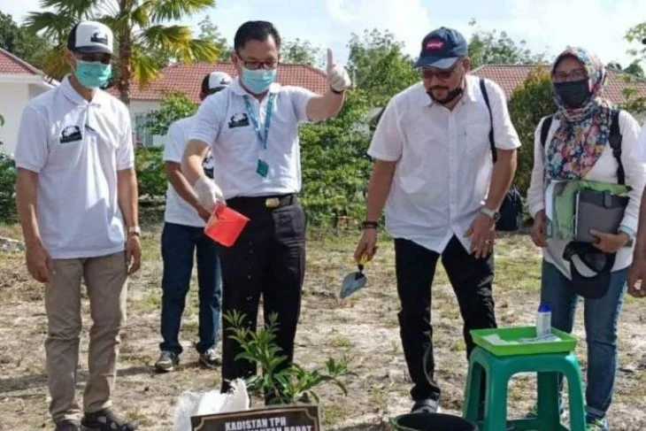 Kepala Dinas Pertanian, Tanaman Pangan dan Hortikultura Provinsi Kalbar Florentinus Anum mengapresiasi gerakan tanam serentak Pemerintah Kabupaten Kayong Utara (KKU).
