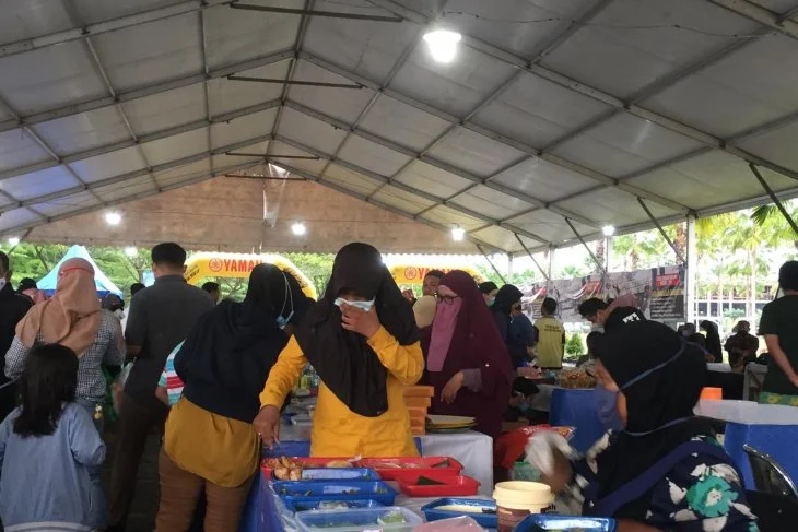 Tampak Para penjual juadah atau jajanan aneka kuliner Ramadhan di Kota Pontianak sedang berjualan di Juadah Ramadhan