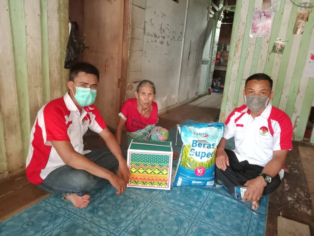 Laskar Garuda Bersatu Kalbar bagikan Tali Asih di Bulan Suci Ramadhan 2021