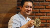 Maraknya Investasi Crypto, Denny Siregar Sebut Siapkan Mental