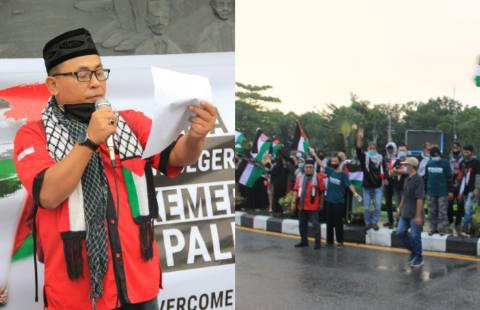 West Borneo Quds Day Community menggelar aksi di Bundaran Ditulis Untan, Jalan Ayani I Kota Pontianak Provinsi Kalimantan Barat, Sabtu 22 Mei 2021.