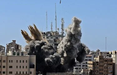 Keberutalan Israel Hancurkan Gedung Media Al Jazeera dan AP di Gaza