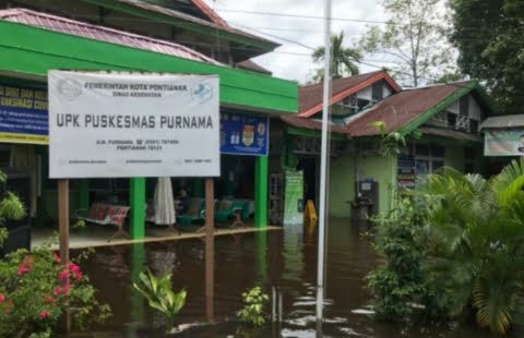 Untuk Sementara Puskesmas Purnama tidak dapat layani pasien akibat banjir