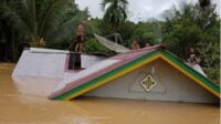 Banjir Parah di Desa Kubu Padi Tenggelamkan Rumah Warga Kubu Raya, Harap Ada Bantuan