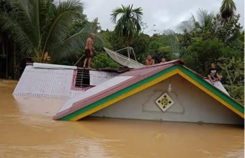 Tampak Banjir Parah di Desa Kubu Padi Kecamatan Kuala Mandor B Kabupaten Kubu Raya _ Rumah Terdampak Banjir