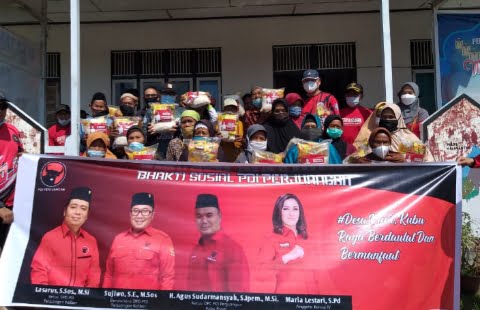 Maria Lestari Salurkan Bantuan Ratusan Paket Sembako untuk Warga Kubu Raya