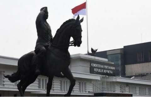 Peristiwa 18 Agustus Sehari Setelah Proklamsi Kemerdekaan UUD 1945 Disahkan dan Soekarno-Hatta Jadi Presiden-Wapres RI Pertama