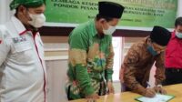 LK PBNU Berikan Bantuan Pos Kesehatan Kepada 5 Pondok Pesantren Di Kubu Raya