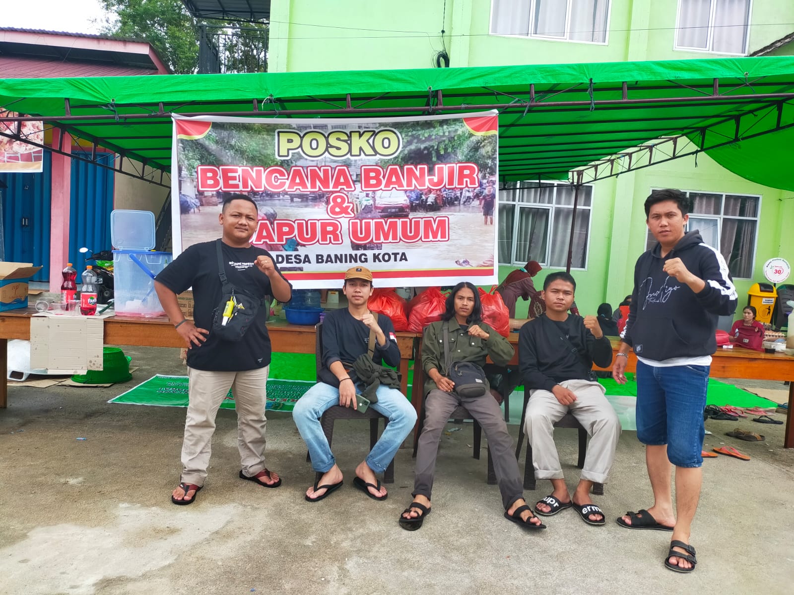 GMNI UNKA Sintang Buka Dapur Umum untuk Korban Banjir