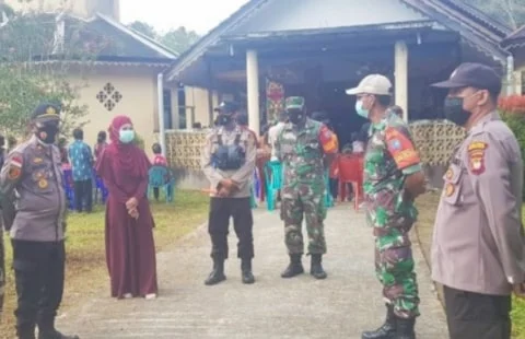 Pemuda Islam Islam Ikut Jaga Ibadah Natal di Gereja Perbatasan RI-Malaysia