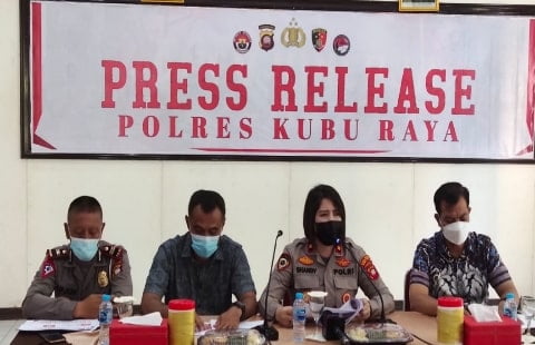 Wakapolres Kubu Raya Mengulas Kinerja Selama Setahun Silam Mulai Januari Hingga Desember 2021