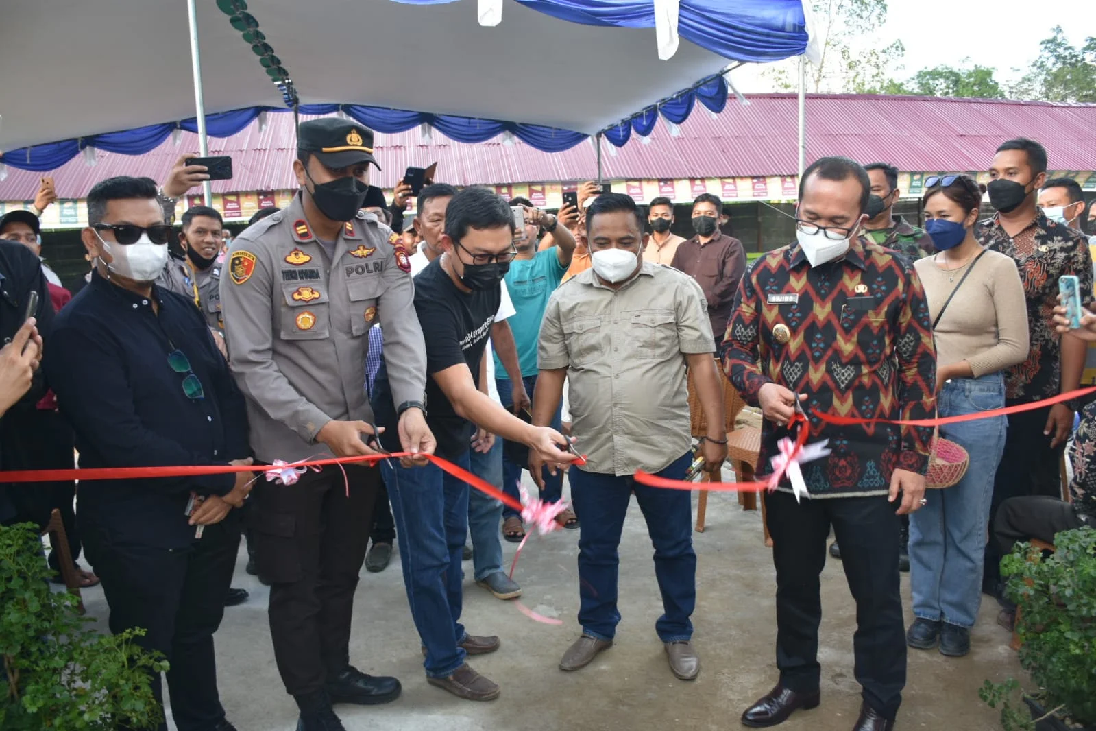 Wabup Sujiwo Resmikan Pasar Tradisional Mall Rakyat di Desa Durian