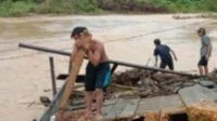 Banjir Bandang dan Tanah Longsor di Sintang Kalbar, Satu Korban Meninggal