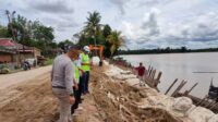 Sempat Ditinjau Jokowi, Geobag Penahan Banjir Sintang Jebol