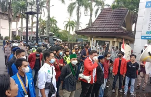 Sempat Dihadang, Inilah Tuntutan Aksi Cipayung Plus Kalbar di DPRD Provinsi