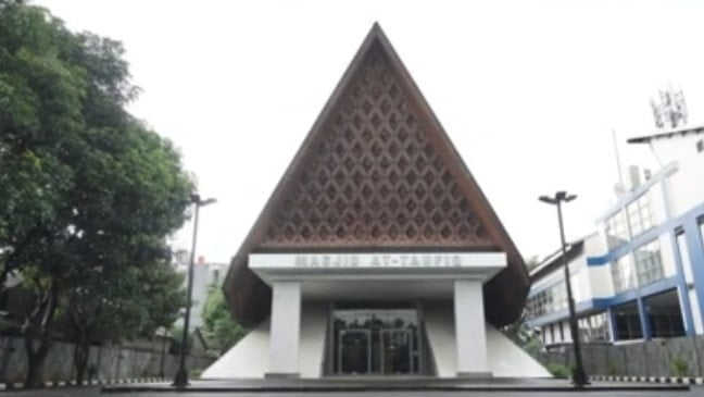 Puan Maharani Bangun Masjid At Taufiq Berdesain Khas Nusantara