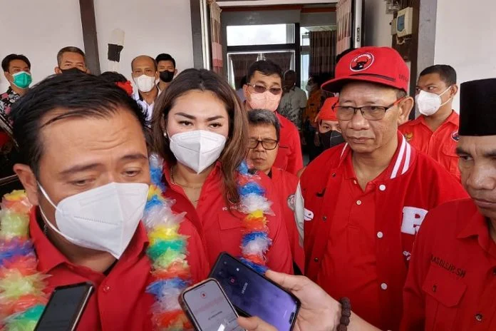 Ketua DPD Partai PDI Perjuangan Provinsi Kalimantan Barat Lasarus melakukan kunjungan kerja ke Kabupaten Ketapang dan Kabupaten Kayong Utara, Kamis (12/05/2022).