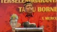 Lasarus saat memberikan sambutan pada Musyawarah Besar Luar Biasa (Mubes LB) TBBR di Hotel Mercure Pontianak, Selasa (17/5/2022).