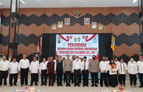 Pengukuhan Sadar Kamtibmas Bhayangkara 2021-2024 Kubu Raya, Edi: Harus Aman dan Kondusif