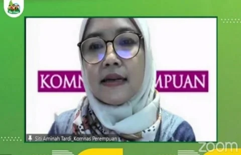 Komisioner Komisi Nasional Anti Kekerasan Terhadap Perempuan (KOMNAS Perempuan) Siti Aminah Tardi saat mengikuti Webinar RUU MHA pada Rabu 25 Mei 2022.