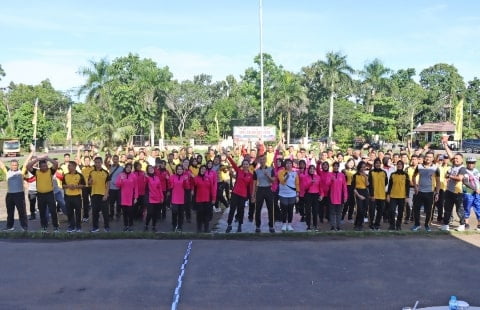 Hari Bhayangkara Ke-76, Polres Kubu Raya Gelar Fun Bike dan Senam Bersama Komunitas dan Masyarakat