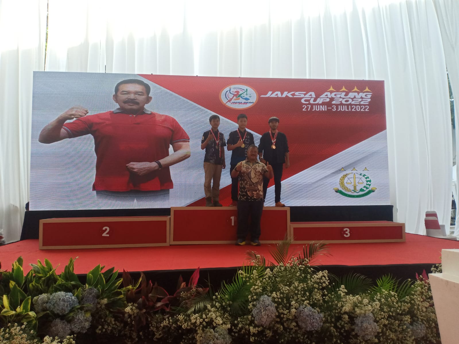 Arvin Harumkan Nama Kalbar di Kejuaraan Menembak Jaksa Agung Cup 2022