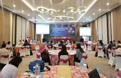 Balai Wilayah Sungai Kalimantan I Pontianak menggelar Focus Group Discussion (FGD) Sosialisasi Penyusunan Rekomendasi Teknis dan Perizinan Sumber Daya Air bertempat di Hotel Orchardz Ayani Pontianak, Selasa (13/09/22). Foto/ISTIMEWA. 