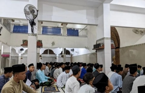 TATA CARA SHOLAT Rebo Wekasan Tolak Bala Bagaimana? Ini Doa, Bacaan, dan Waktu Sholat Lidafil Bala Lengkap